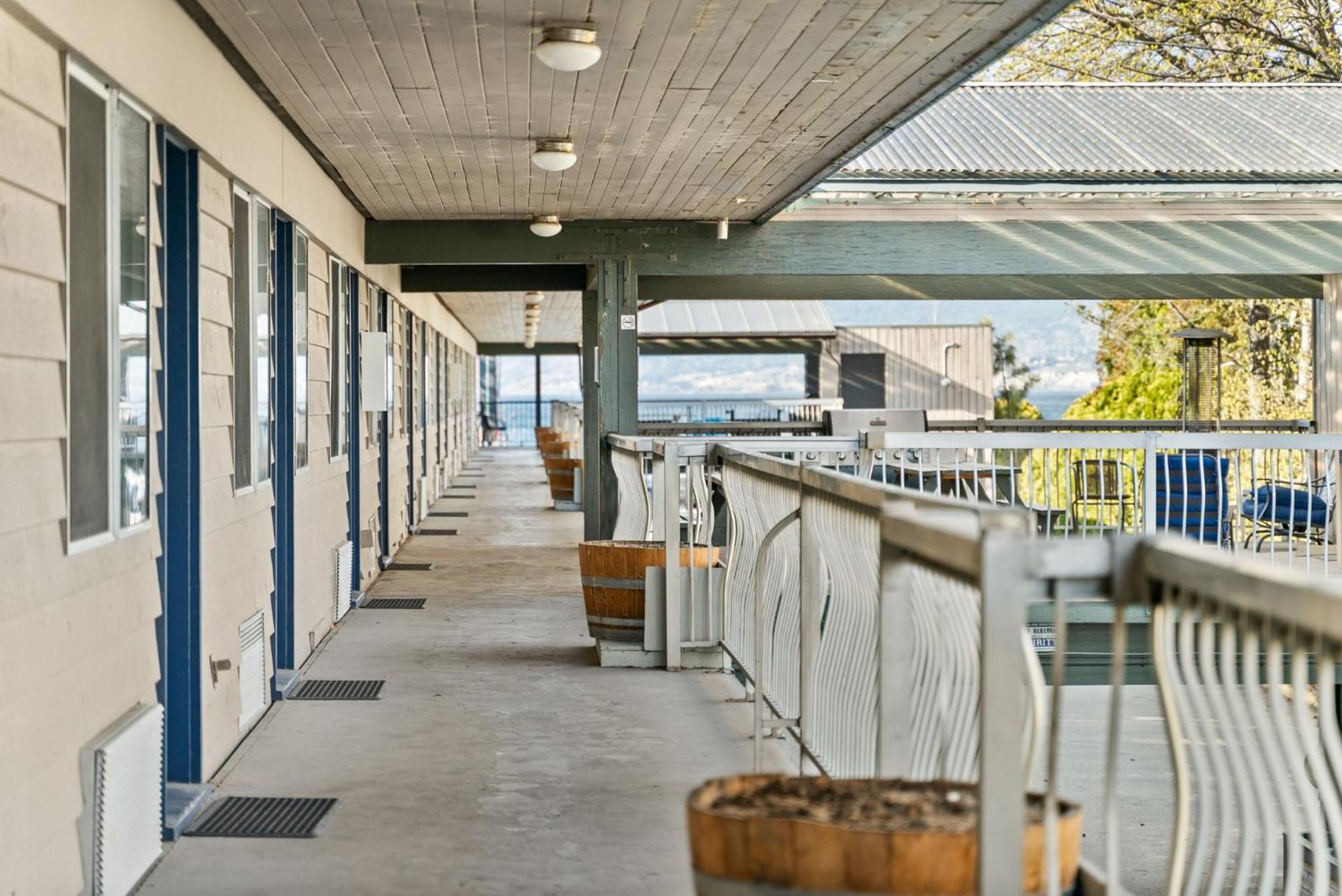 Okanagan Lakefront Resort Penticton Luaran gambar